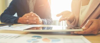 Caso studio primaria società italiana settore Finance: migliore attribuzione conversioni e allocazione del budget sui canali giusti grazie Server-Side tracking e BigQuery